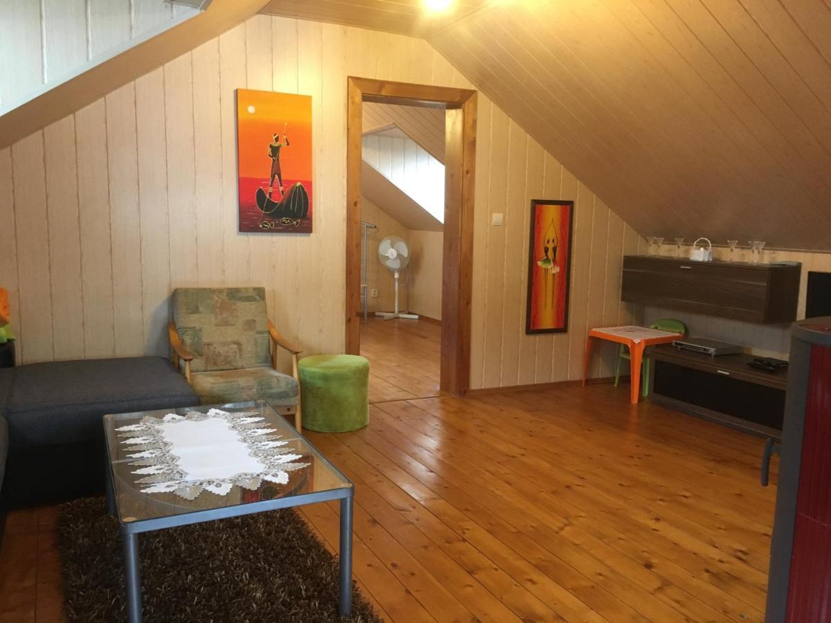 Apartman U Holica บันสกา ชีอาว์นีซา ภายนอก รูปภาพ